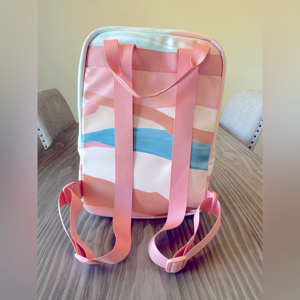 Backpack - Picture 3 of 3